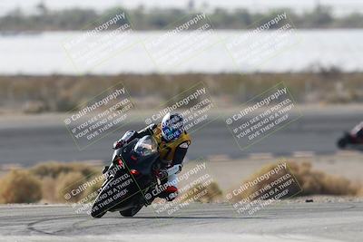 media/Nov-16-2025-Race Pace (Sun) [[8c5fa54630]]/Non Verified Riders (1st 20 Minutes)/1-Turn 14 (10am)/